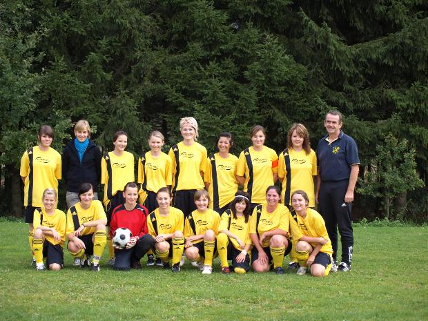 Damenmannschaft im Spielbetrieb d. Freizeitliga Bayerwald